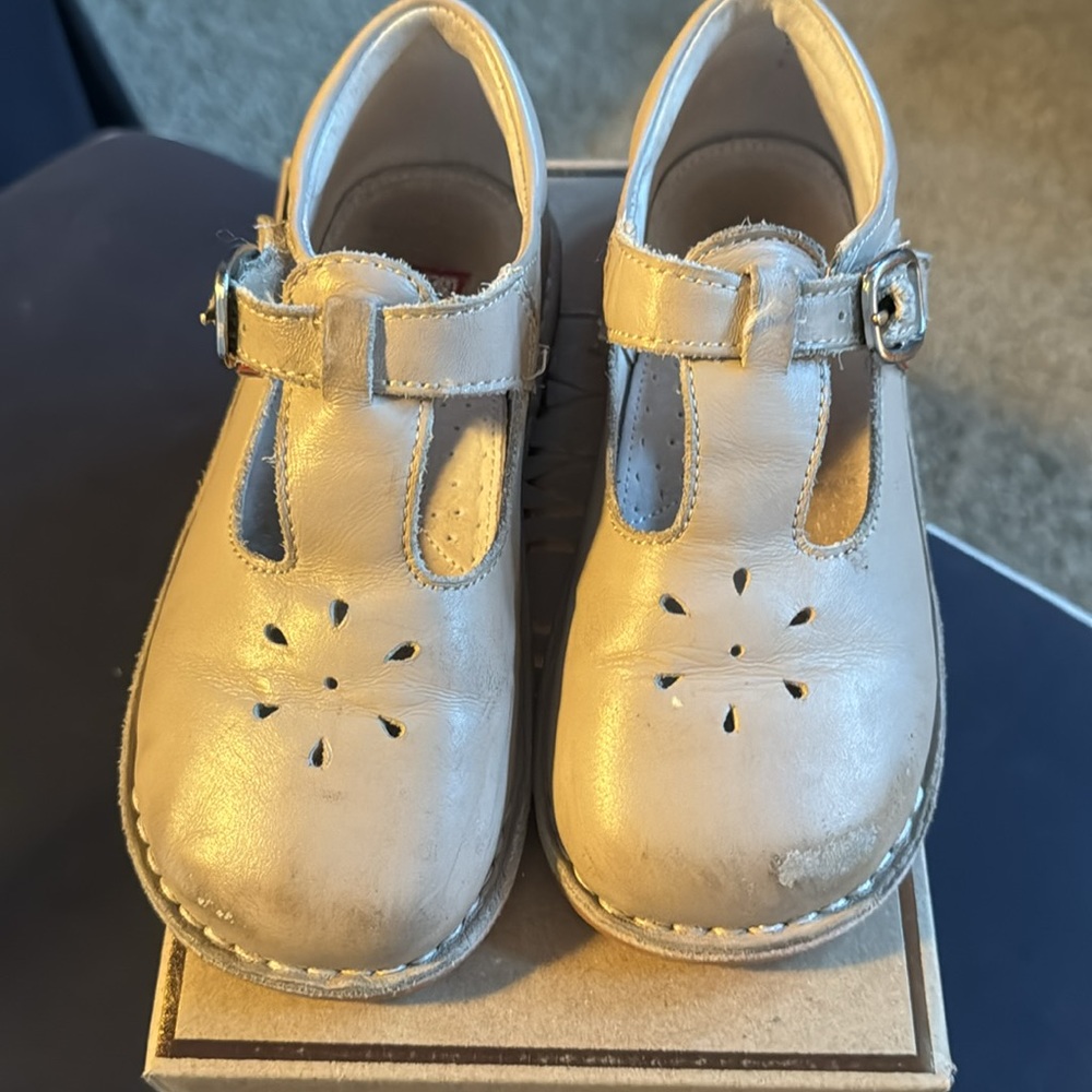 L’Amour Mary Jane dress shoe - Picture 2 of 5